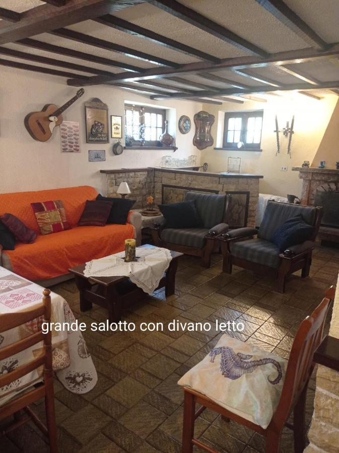 Villa Laura Incisa Scapaccino Екстериор снимка